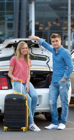 ハーツレンタカー 空港 レンタカー