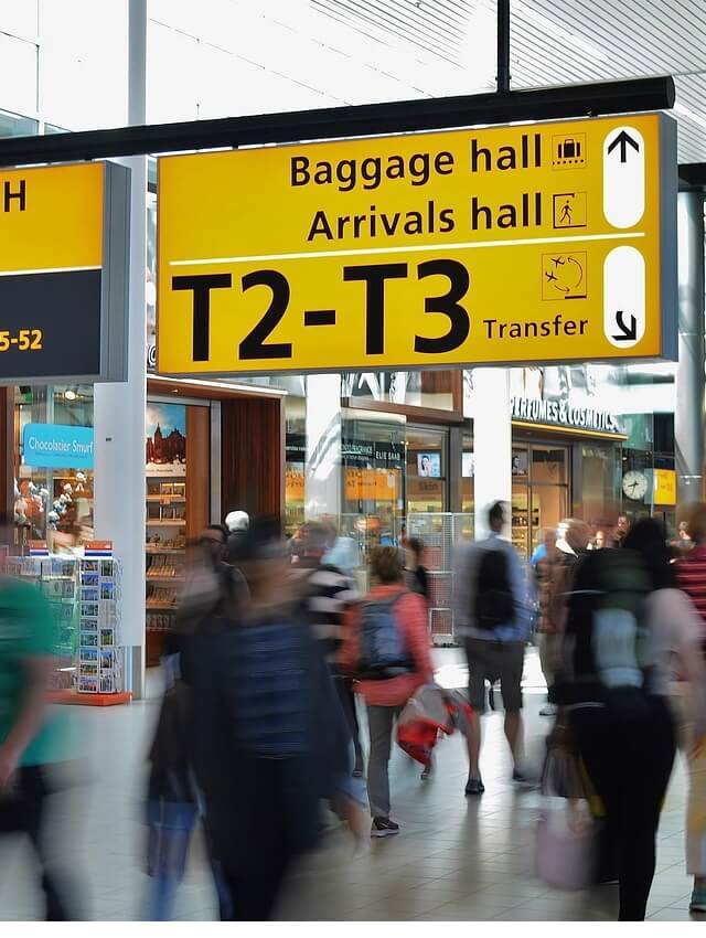 ハーツレンタカー 貸し出し 車の受け取り チェックアウト